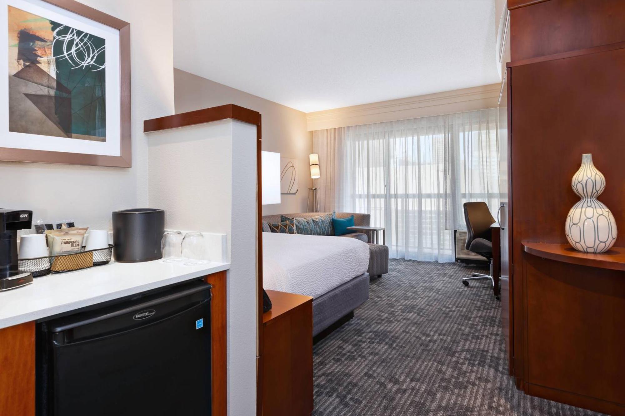 Courtyard By Marriott Oklahoma City Downtown Dış mekan fotoğraf